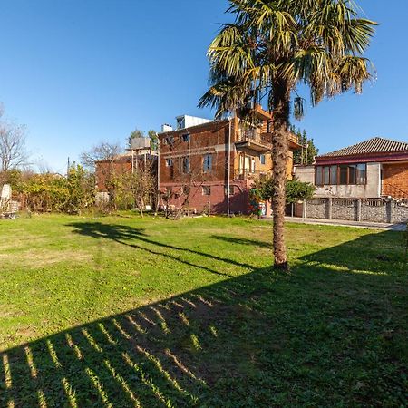 Stepin Garden Apartment Kutaisi Exterior photo