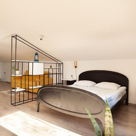 Stepin Garden Apartment Kutaisi Exterior photo