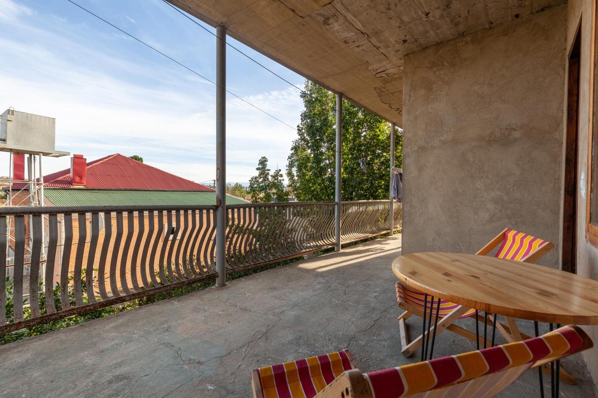 Stepin Garden Apartment Kutaisi Exterior photo