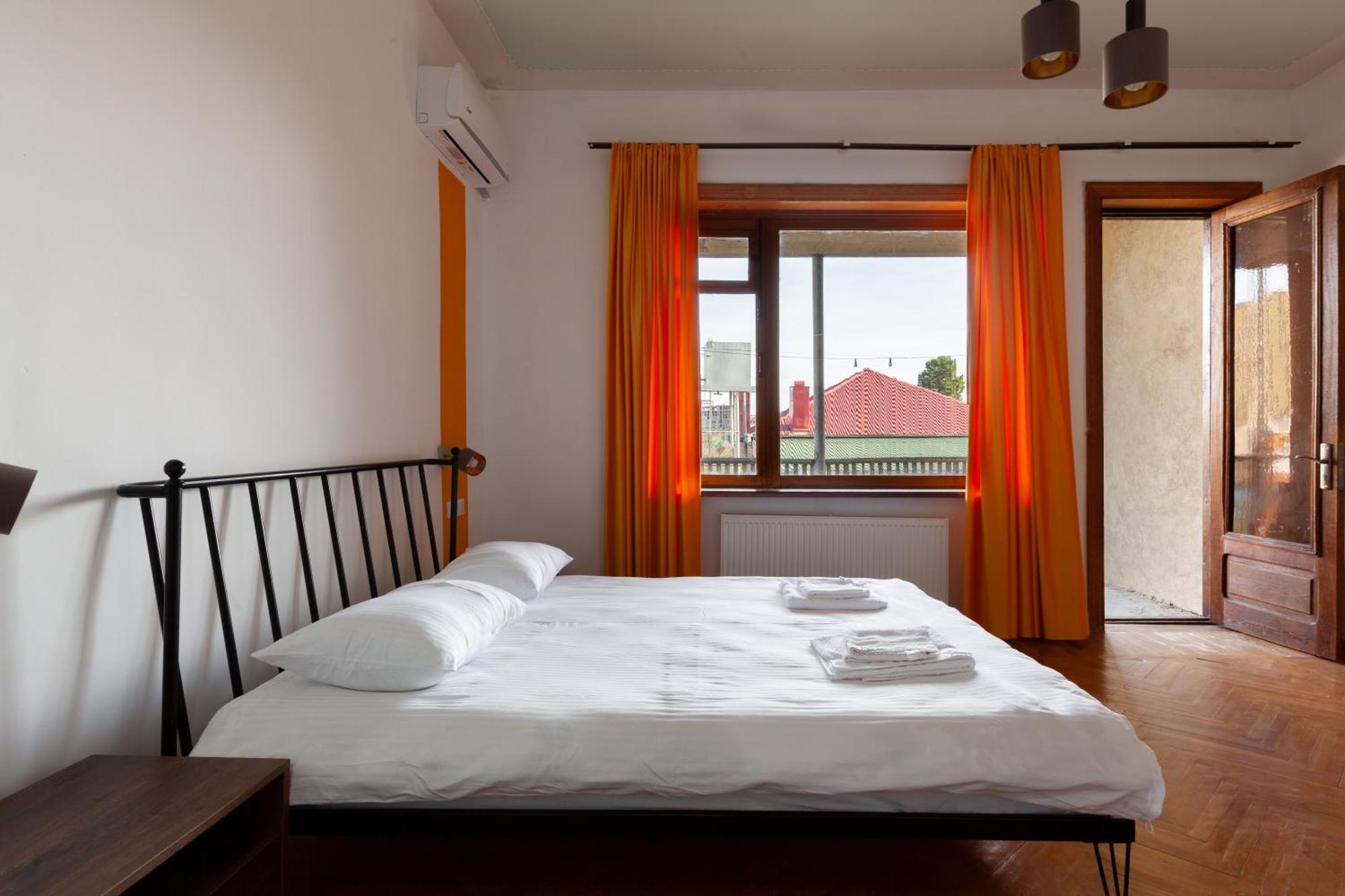 Stepin Garden Apartment Kutaisi Exterior photo